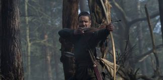 How Russell Crowe filmed Robin Hood with broken legs! How Russell Crowe filmed Robin Hood with broken legs!