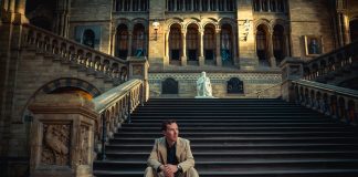 How to live on Earth – TRAILER How to live on Earth - a riposte to trillionaire Elon Musk?
