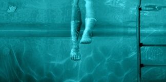Night Swim – REVIEW Night Swim - when swimming pools attack!