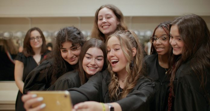 Girls State trailer - teenage girls bid for future power