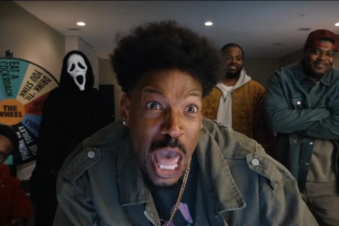 Scary Movie trailer - 13 years after the fifth film we get no 6!